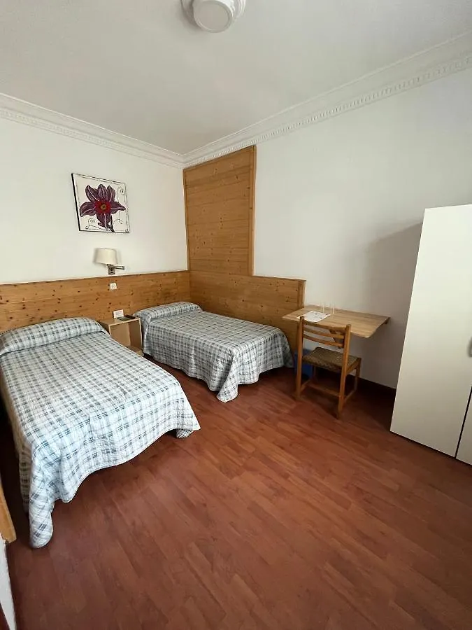 Guest house Montero Sestao Bilbao Hotel Trapagaran
